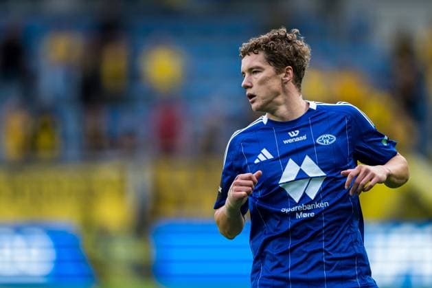 240822 Casper oyvann of Molde during the UEFA Europa League play off match between Molde and Elfsborg on August 22, 2024 in Molde Photo Marius Simensen BILDBYRAN COP 238 bbeng elfsborg football fotball fotboll molde play off uefa europa league  Copyright: MARIUSxSIMENSEN BB240822BB087