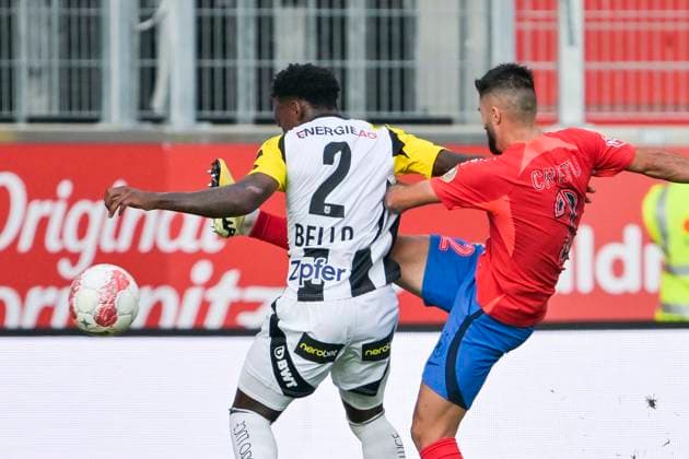 SOCCER - UEFA EL, LASK vs Bukarest LINZ,AUSTRIA,22.AUG.24 - SOCCER - UEFA Europa League, qualification, Linzer ASK vs FCSB Bukarest. Image shows George Bello (LASK) and Valentin Cretu (Bukarest).  GEPAxpictures xChristianxMoser