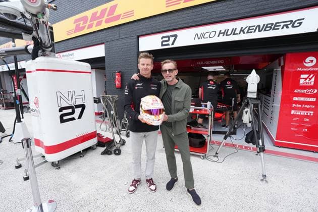 FORMULA 1 HEINEKEN DUTCH GRAND PRIX 2024 22 08 2024, Circuit Park Zandvoort, Zandvoort, FORMULA 1 HEINEKEN DUTCH GRAND PRIX 2024 , pictured Nico Hülkenberg DEU , Haas F1 Team with Prince Bernhard of the Netherlands , Nico Hülkenberg Im also delighted, working with Prince Bernhard and his foundation @lymph co this weekend The foundation has been working for years to improve research against lymphoma Great project that I am happy to support and will donate my current race helmet to Bernhard and Lymph Co on Sunday They will auction it off at the track after the race nordphotoxGmbHx xBratic nph00250