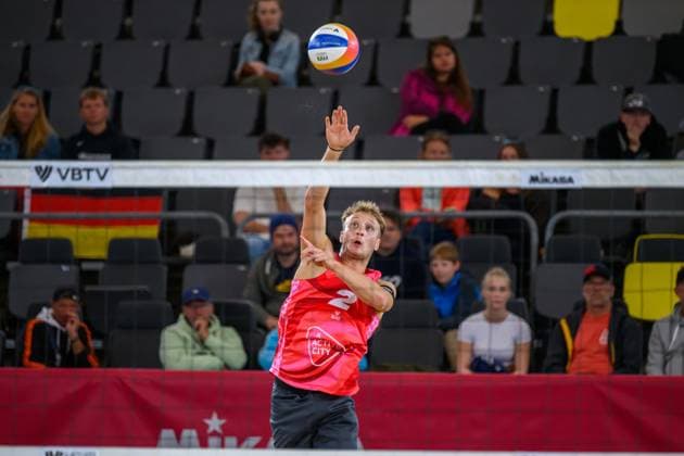Beach Pro Tour Elite 16 Hamburg, 22 08 2024 Jonathan Jordan SUI Beach Pro Tour Elite 16, Hamburg, Stadion Am Rothenbaum on 22 08 2024 Copyright: xBEAUTIFULxSPORTS PeterxWeberx