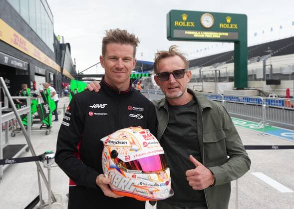 FORMULA 1 HEINEKEN DUTCH GRAND PRIX 2024 22 08 2024, Circuit Park Zandvoort, Zandvoort, FORMULA 1 HEINEKEN DUTCH GRAND PRIX 2024 , pictured Nico Hülkenberg DEU , Haas F1 Team with Prince Bernhard of the Netherlands , Nico Hülkenberg Im also delighted, working with Prince Bernhard and his foundation @lymph co this weekend The foundation has been working for years to improve research against lymphoma Great project that I am happy to support and will donate my current race helmet to Bernhard and Lymph Co on Sunday They will auction it off at the track after the race nordphotoxGmbHx xBratic nph00250