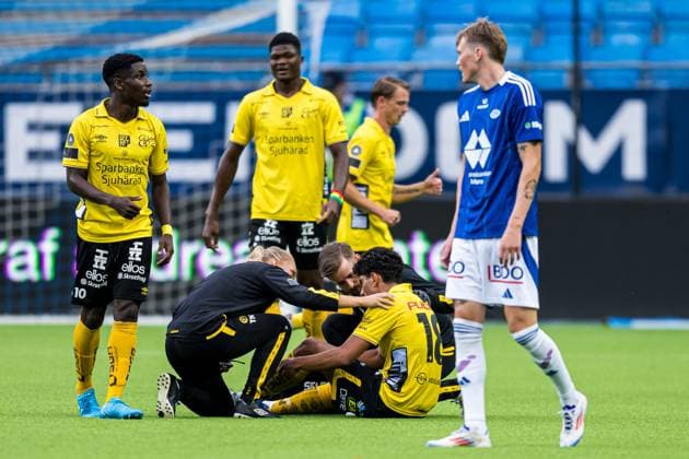 240822 Ahmed Qasem of Elfsborg in pain during the UEFA Europa League play off match between Molde and Elfsborg on August 22, 2024 in Molde Photo Marius Simensen BILDBYRAN COP 238 bbeng elfsborg football fotball fotboll molde play off uefa europa league  Copyright: MARIUSxSIMENSEN BB240822BB151