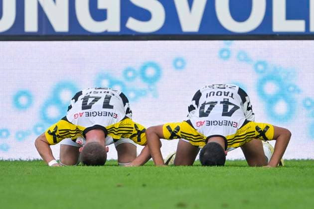 SOCCER - UEFA EL, LASK vs Bukarest LINZ,AUSTRIA,22.AUG.24 - SOCCER - UEFA Europa League, qualification, Linzer ASK vs FCSB Bukarest. Image shows the rejoicing of Valon Berisha and Adil Taoui (LASK).  GEPAxpictures xChristianxMoser