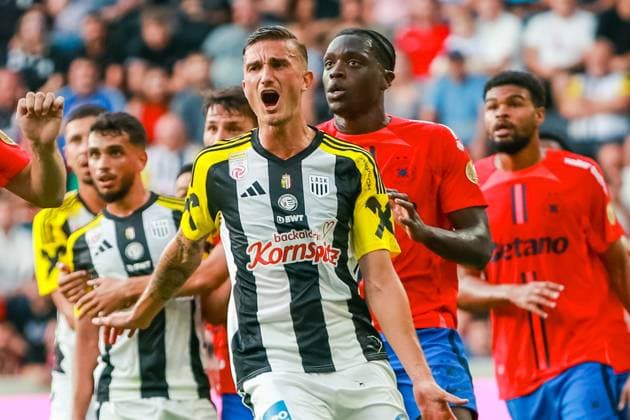 SOCCER - UEFA EL, LASK vs Bukarest LINZ,AUSTRIA,22.AUG.24 - SOCCER - UEFA Europa League, qualification, Linzer ASK vs FCSB Bukarest. Image shows Philipp Ziereis (LASK) and Joyskim Dawa (Bukarest).  GEPAxpictures xManuelxBinder