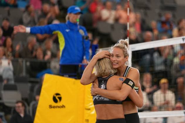 Hamburg, Germany, August 22th 2024: Louisa Lippmann ( Germany ) Laura Ludwig ( Germany ) during the Elite 16 Beachvolleyball Tournament 2024 at Stadium Am Rothenbaum in Hamburg, GERMANY. (Julia Kneissl SPP) Copyright: xJuliaxKneisslx xSPPx spp-en-JuKnSp-JK_09230.jpeg