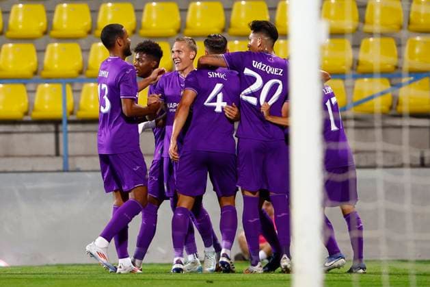 Dinamo Minsk v RSC Anderlecht - UEFA Europa League MEZOKOVESD, HUNGARY - AUGUST 22 : Augustinsson Ludwig defender of RSC Anderlecht celebrates after scoring pictured during the UEFA Europa League Play-offs1st leg match between Dinamo Minsk and RSC Anderlecht on August 22, 2024 in Mezokovesd, Hungary, 22 08 2024 Mezokovesd Hungary  Copyright: xJanxDexMeuleneirx
