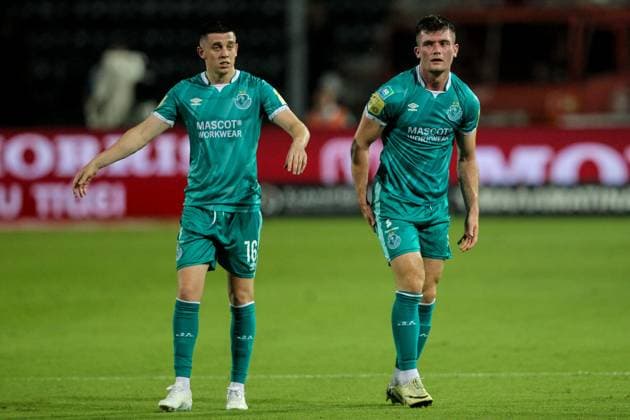 UEFA Europa League Play-off First Leg, Toumba Stadium, Thessaloniki, Greece 22 8 2024 PAOK vs Shamrock Rovers Shamrock Rovers Gary O Neill and Josh Honohan Gary O Neill and Josh Honohan 22 8 2024  Copyright: x INPHO AleksandarxDjorovicx DSCL1256