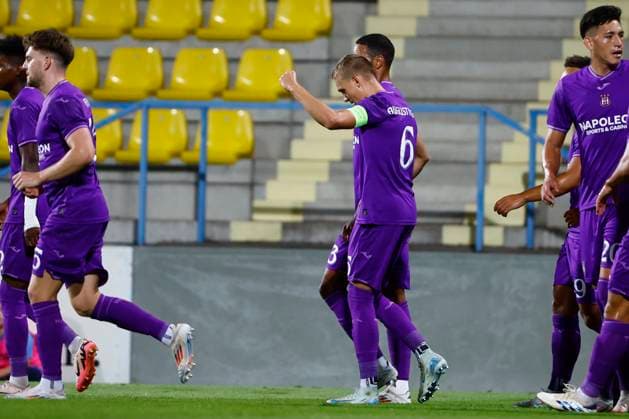 Dinamo Minsk v RSC Anderlecht - UEFA Europa League MEZOKOVESD, HUNGARY - AUGUST 22 : Augustinsson Ludwig defender of RSC Anderlecht celebrates after scoring pictured during the UEFA Europa League Play-offs1st leg match between Dinamo Minsk and RSC Anderlecht on August 22, 2024 in Mezokovesd, Hungary, 22 08 2024 Mezokovesd Hungary  Copyright: xJanxDexMeuleneirx