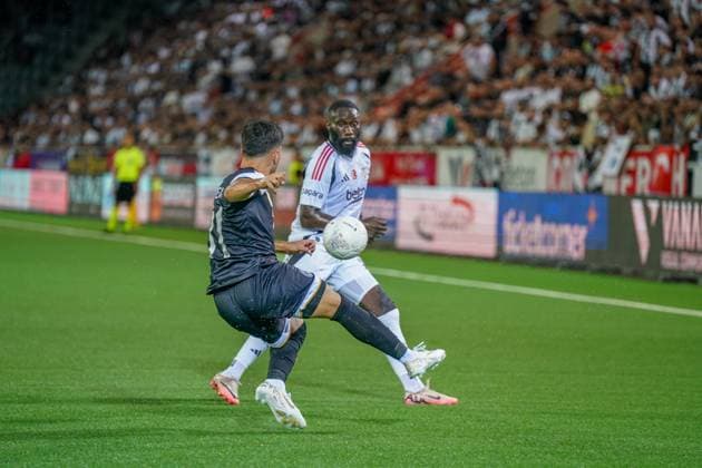 Football UEFA Europa League Qualification Play offs FC LUGANO SUI vs BESIKTAS JK Istanbul TUR , Arena Thun, Switzerland Ignacio Aliseda Lugano 31 vs Arthur Masuaku Besiktas 26 Copyright: xJOERANxSTEINSIEKx