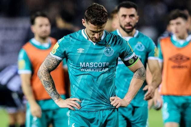 UEFA Europa League Play-off First Leg, Toumba Stadium, Thessaloniki, Greece 22 8 2024 PAOK vs Shamrock Rovers Shamrock Rovers Lee Grace Lee Grace dejected after the game 22 8 2024  Copyright: x INPHO AleksandarxDjorovicx AS4A5396