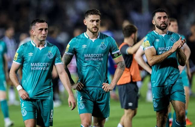 UEFA Europa League Play-off First Leg, Toumba Stadium, Thessaloniki, Greece 22 8 2024 PAOK vs Shamrock Rovers Shamrock Rovers Aaron McEneff, Lee Grace and Roberto Lopes Aaron McEneff, Lee Grace and Roberto Lopes dejected after the game 22 8 2024  Copyright: x INPHO AleksandarxDjorovicx AS4A5399