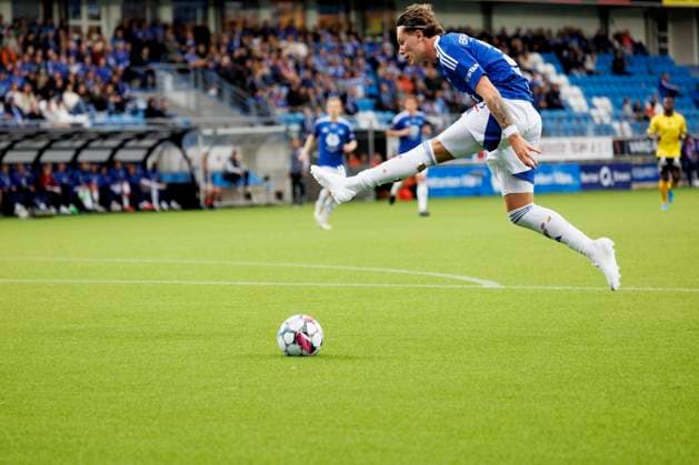 First playoff match for the UEFA Europa League in football 2024 Molde Elfsborg 0 1 Molde 20240822 Moldes Mathias Fjortoft Lovik during the playoff match for the Europa League in football between Molde and Elfsborg at Aker Stadium Photo Svein Ove Ekornesvag NTB Molde Norway EDITORIAL USE ONLY RESTRICTED USE FOR BETTING COMPANIES  Copyright: xSveinxOvexEkornesvagx xNTBx
