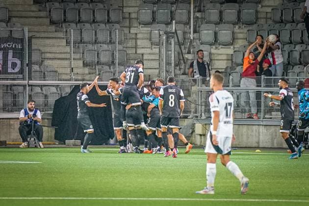 Football UEFA Europa League qualification play offs FC LUGANO SUI vs BESIKTAS JK Istanbul TUR , Arena Thun, Switzerland Goal celebration after the equalizer by Mattia Zanotti Lugano 46 to 3 3 Copyright: xJOERANxSTEINSIEKx