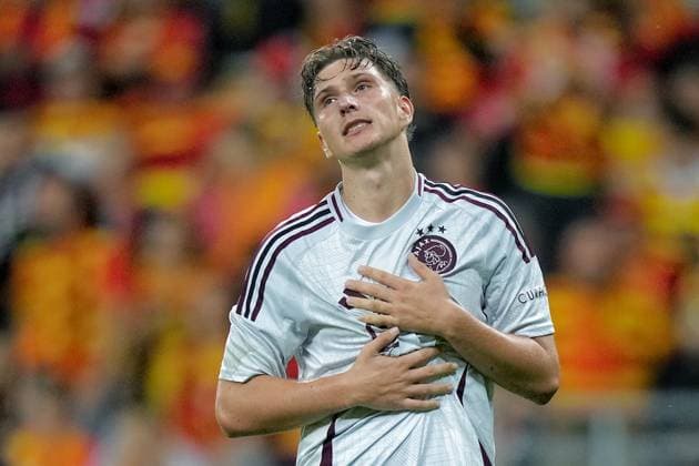 BIALYSTOK, 22-08-2024, Bialystok City Stadium, football, UEFA Europa League Play Offs, season 2024 2025, Jagiellonia Bialystok - Ajax. Ajax player Mika Godts fails to score from the penalty spot Jagiellonia Bialystok - Ajax  x26088554x Copyright: