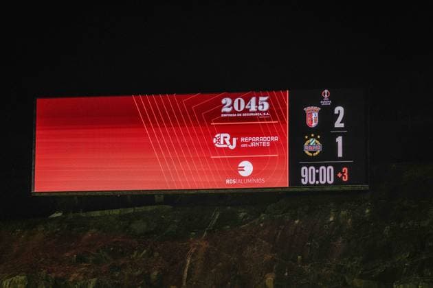 SOCCER - UEFA EL, Braga vs Rapid BRAGA,PORTUGAL,22.AUG.24 - SOCCER - UEFA Europa League, qualification, Sporting Club de Braga vs SK Rapid Wien. Image shows the final score on the scoreboard.  GEPAxpictures xKevinxHackner