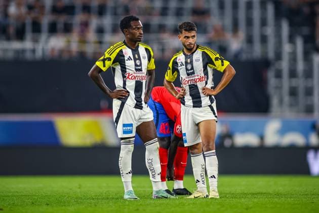 SOCCER - UEFA EL, LASK vs Bukarest LINZ,AUSTRIA,22.AUG.24 - SOCCER - UEFA Europa League, qualification, Linzer ASK vs FCSB Bukarest. Image shows the disappointment of Lenny Pintor (LASK) and Adil Taoui (LASK).  GEPAxpictures xManuelxBinder