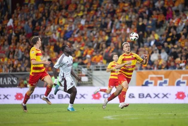 22.08.2024 BiaÅ‚ystok Eliminacje Ligi Europy Jagiellonia BiaÅ‚ystok - Ajax Amsterdam N z Mateusz Skrzypczak Fot: MiÅ‚osz Kozakiewicz NEWSPIX.PL 22.08.2024 Bialystok¨UEFA Europa League Qualifying Jagiellonia Bialystok - Ajax Amsterdam Mateusz Skrzypczak Credit: Milosz Kozakiewicz NEWSPIX.PL --- Newspix.pl  CR5_0360