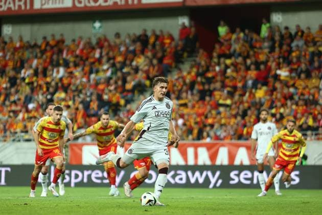 BIALYSTOK 22.08.2024 IV RUNDA KWALIFIKACYJNA LIGA EUROPY SEZON 2024 25: JAGIELLONIA BIALYSTOK - AJAX AMSTERDAM --- UEFA EUROPE LEAGUE PLAY-OFF FOURTH QUALIFYING ROUND GAME: JAGIELLONIA BIALYSTOK - AJAX AMSTERDAM MIKA GODTS RZUT KARNY PENALTY NIETRAFIONY FOT. JAROSLAW OLSZEWSKI FOTOPYK NEWSPIX.PL --- Newspix.pl  JOL240822164