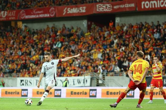 BIALYSTOK 22.08.2024 IV RUNDA KWALIFIKACYJNA LIGA EUROPY SEZON 2024 25: JAGIELLONIA BIALYSTOK - AJAX AMSTERDAM --- UEFA EUROPE LEAGUE PLAY-OFF FOURTH QUALIFYING ROUND GAME: JAGIELLONIA BIALYSTOK - AJAX AMSTERDAM JORDAN HENDERSON FOT. JAROSLAW OLSZEWSKI FOTOPYK NEWSPIX.PL --- Newspix.pl  JOL240822284