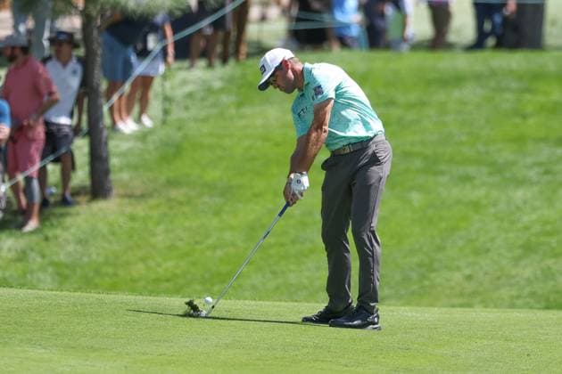 CASTLE ROCK, CO - AUGUST 22: Corey Conners hits his second shot from the fairway on 17 during the first round of the BMW Championship on August 22, 2024 at Castle Pines Golf Club in Castle Rock, CO. (Photo by Scott Winters Icon Sportswire) GOLF: AUG 22 PGA, Golf Herren FedExCup Playoffs - BMW Championship EDITORIAL USE ONLY Icon2408221025