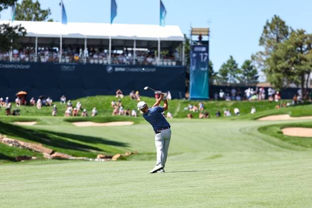 CASTLE ROCK, CO - AUGUST 22: Brian Harman hits his second shot on 17 during the first round of the BMW Championship on August 22, 2024 at Castle Pines Golf Club in Castle Rock, CO. (Photo by Scott Winters Icon Sportswire) GOLF: AUG 22 PGA, Golf Herren FedExCup Playoffs - BMW Championship EDITORIAL USE ONLY Icon2408221052