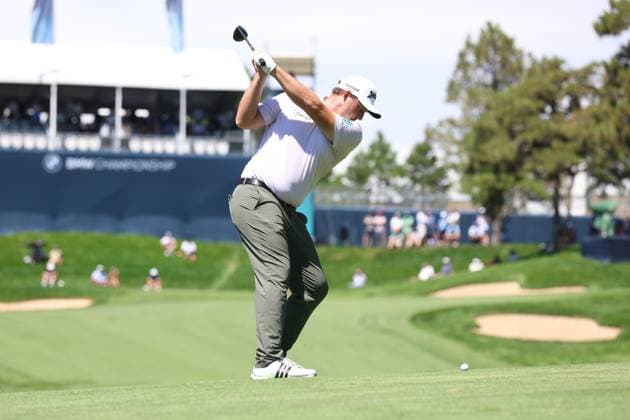 CASTLE ROCK, CO - AUGUST 22: PGA, Golf Herren golfer Sepp Straka plays his second shot on the 17th hole during the first round of the PGA FedExCup BMW Championship on August 22nd, 2024, at Castle Pines Golf Club in Castle Rock, Colorado. (Photo by Brian Spurlock Icon Sportswire) GOLF: AUG 22 PGA FedExCup Playoffs - BMW Championship EDITORIAL USE ONLY Icon24082220