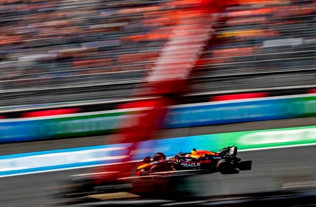 ZANDVOORT - Max Verstappen (Red Bull Racing) in action during the 1st free practice in the run-up to the F1 Grand Prix of the Netherlands at the Circuit of Zandvoort. ANP REMKO DE WAAL xVIxANPxSportx xxANPxIVx 506553879 originalFilename: 506553879.jpg