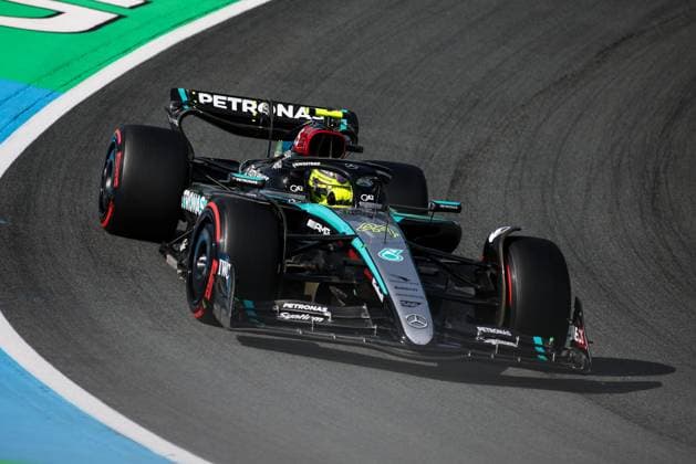 44 HAMILTON Lewis (gbr), Mercedes AMG F1 Team W15, action during the Formula 1 Heineken Dutch Grand Prix 2024, 15th round of the 2024 Formula One World Championship, WM, Weltmeisterschaft from August 23 to 25, 2024 on the Circuit Zandvoort, in Zandvoort, Netherlands - F1 - DUTCH GRAND PRIX 2024 DPPI Panoramic  240823_R15_OLANDA_DP_XB5_0320