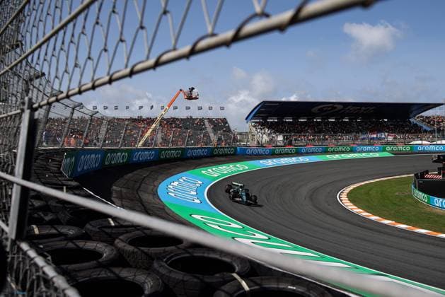 14 ALONSO Fernando (spa), Aston Martin F1 Team AMR24, action during the Formula 1 Heineken Dutch Grand Prix 2024, 15th round of the 2024 Formula One World Championship, WM, Weltmeisterschaft from August 23 to 25, 2024 on the Circuit Zandvoort, in Zandvoort, Netherlands - F1 - DUTCH GRAND PRIX 2024 DPPI Panoramic  240823_R15_OLANDA_DP_XB5_0406