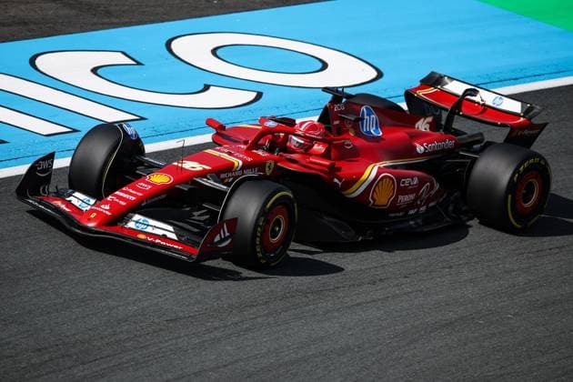 16 LECLERC Charles (mco), Scuderia Ferrari SF-24, action during the Formula 1 Heineken Dutch Grand Prix 2024, 15th round of the 2024 Formula One World Championship, WM, Weltmeisterschaft from August 23 to 25, 2024 on the Circuit Zandvoort, in Zandvoort, Netherlands - F1 - DUTCH GRAND PRIX 2024 DPPI Panoramic  240823_R15_OLANDA_DP_XB3_3065