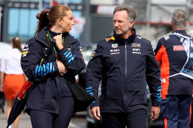 23 08 2024, xsvx, Motorsport FIA Formula 1, Dutch Grand Prix 2024 emspor, v l Team Principal Christian Horner Oracle Red Bull Racing FIA REGULATIONS PROHIBIT ANY USE OF PHOTOGRAPHS as IMAGE SEQUENCES and or QUASI VIDEO Zandvoort