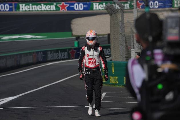 FORMULA 1 HEINEKEN DUTCH GRAND PRIX 2024 23 08 2024, Circuit Park Zandvoort, Zandvoort, FORMULA 1 HEINEKEN DUTCH GRAND PRIX 2024 , pictured After his trip into the gravel, Nico Hülkenberg DEU , Haas F1 Team comes back into the pit lane nordphotoxGmbHx xBratic nph00250