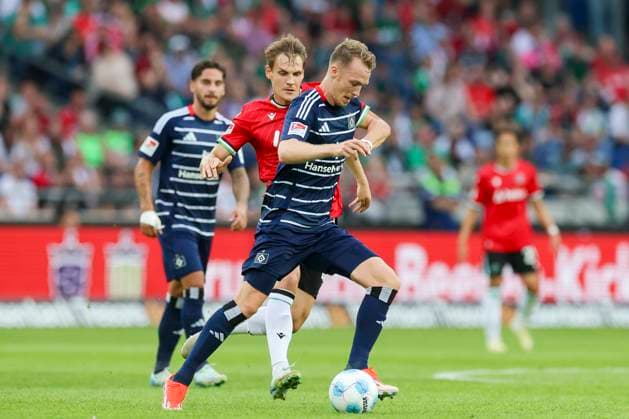 Max Christiansen Hannover 96 and Sebastian Schonlau Hamburger SV battle for the ball, 2 Bundesliga, Hannover 96 vs Hamburger SV, Heinz von Heiden Arena, August 23, 2024 in Hanover, Germany Photo by Marco Steinbrenner DeFodi Images Max Christiansen Hannover 96 and Sebastian Schonlau Hamburger SV battle for the ball, 2 Bundesliga, Hannover 96 vs Hamburger SV, Heinz von Heiden Arena, August 23, 2024 in Hanover, Germany Photo by Marco Steinbrenner DeFodi Images DFB DFL REGULATIONS PROHIBIT ANY USE OF PHOTOGRAPHS AS IMAGE SEQUENCES AND OR QUASI VIDEO Defodi 700 han hsv 20240823 020 Defodi-700 DFB DFL REGULATIONS PROHIBIT ANY USE OF PHOTOGRAPHS AS IMAGE SEQUENCES AND OR QUASI-VIDEO.