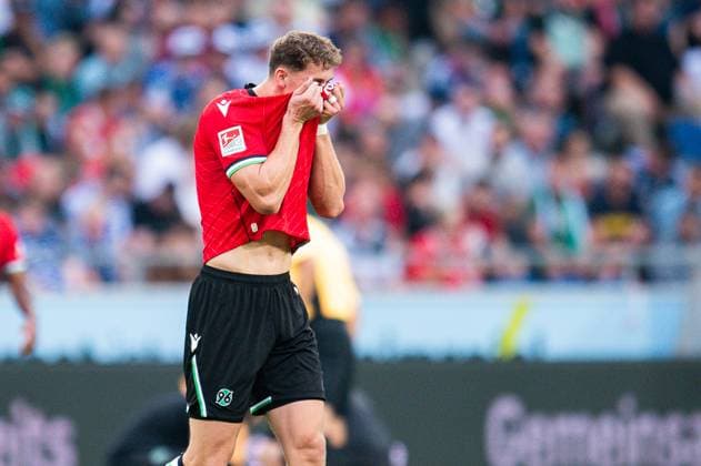 23 08 2024 Soccer, 2024 2025, 2 Bundesliga, 3 Matchday, Hannover 96 Hamburger SV Phil Neumann Hannover DFL REGULATIONS PROHIBIT ANY USE OF PHOTOGRAPHS AS IMAGE SEQUENCES AND OR QUASI VIDEO