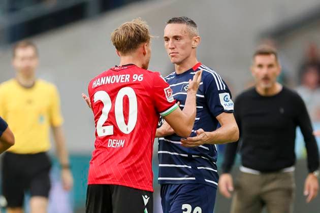 Jannik Dehm Hannover 96 and Silvan Hefti Hamburger SV talk together, 2 Bundesliga, Hannover 96 vs Hamburger SV, Heinz von Heiden Arena on August 23, 2024 in Hanover, Germany Photo by Marco Steinbrenner DeFodi Images Jannik Dehm Hannover 96 and Silvan Hefti Hamburger SV talk together, 2 Bundesliga, Hannover 96 vs Hamburger SV, Heinz von Heiden Arena, August 23, 2024 in Hanover, Germany Photo by Marco Steinbrenner DeFodi Images DFB DFL REGULATIONS PROHIBIT ANY USE OF PHOTOGRAPHS AS IMAGE SEQUENCES AND OR QUASI VIDEO Defodi 700 han hsv 20240823 039 Defodi-700 DFB DFL REGULATIONS PROHIBIT ANY USE OF PHOTOGRAPHS AS IMAGE SEQUENCES AND OR QUASI-VIDEO.