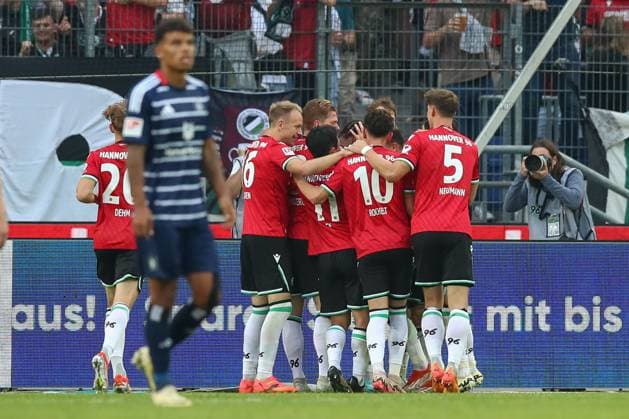 23 08 2024, xtgx, Soccer 2 Bundesliga, Hannover 96 Hamburger SV emspor, v l jubilation after the 1 0 by Jessic Ngankam Hannover, 7 DFL DFB REGULATIONS PROHIBIT ANY USE OF PHOTOGRAPHS as IMAGE SEQUENCES and or QUASI VIDEO Hannover