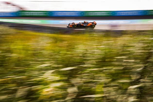 81 PIASTRI Oscar (aus), McLaren F1 Team MCL38, action during the Formula 1 Heineken Dutch Grand Prix 2024, 15th round of the 2024 Formula One World Championship, WM, Weltmeisterschaft from August 23 to 25, 2024 on the Circuit Zandvoort, in Zandvoort, Netherlands - F1 - DUTCH GRAND PRIX 2024 DPPI Panoramic  240823_R15_OLANDA_DP_AV3_7811