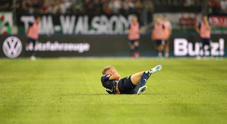 Photo devastated is Adam KARABEC HSV Football 2 Bundesliga on Fri 23 08 2024 Hannover 96 Hamburger SV 1 0