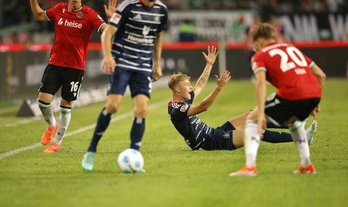 Photo HSV on the ground , Adam KARABEC Soccer 2 Bundesliga on Fri 23 08 2024 Hannover 96 Hamburger SV 1 0