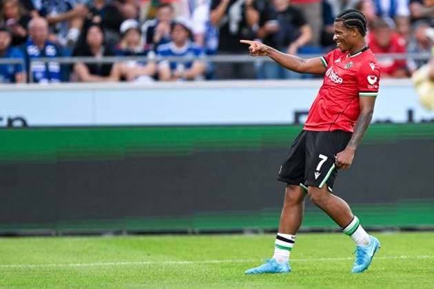 2 Bundesliga Hannover 06 Hamburger SV on 23 08 2024 at HDI Arena in Hannover Cheering, goal celebration, goal scorer, goal scorer Jessic Ngankam Hannover 96 cheers after his goal for 1 0 MT
