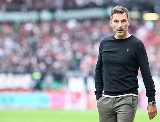 2 Bundesliga Hannover 06 Hamburger SV on 23 08 2024 at the HDI Arena in Hannover Coach Stefan Leitl Hannover 96 MT