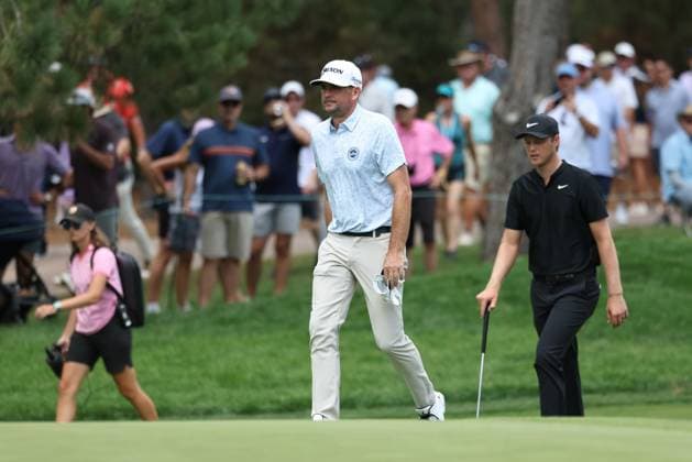 CASTLE ROCK, CO - AUGUST 23: Keegan Bradley walks up to the 14th green during the second round of the BMW Championship on August 23, 2024 at Castle Pines Golf Club in Castle Rock, CO. (Photo by Scott Winters Icon Sportswire) GOLF: AUG 23 PGA, Golf Herren FedExCup Playoffs - BMW Championship EDITORIAL USE ONLY Icon2408231280