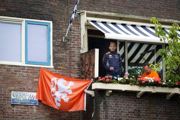 ZANDVOORT - Residents of Zandvoort before the F1 Grand Prix of the Netherlands. ANP RAMON VAN FLYMEN xVIxANPxSportx xxANPxIVx 506607645 originalFilename: 506607645.jpg