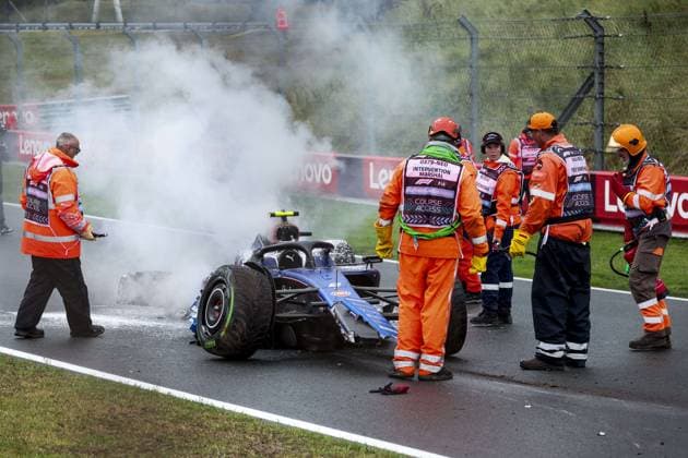 Formula 1, GP Netherlands in Zandvoort, Logan Sargeants car catches fire