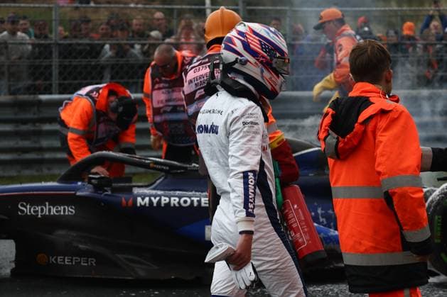 Formel 1, GP Niederlande in Zandvoort, Fahrzeug von Logan Sargeant fängt Feuer F1 Grand Prix Of The Netherlands 2024 Practice 3 Logan Sargeant of Williams after crash during third practice ahead of the Formula 1 Grand Prix of The Netherlands at Circuit Zandvoort in Zandvoort, Netherlands on August 24, 2024. Zandvoort Netherlands  Copyright: xJakubxPorzyckix originalFilename:porzycki-f1grandp240824_np7Yp.jpg