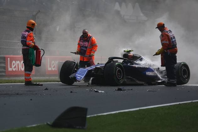 F1 Grand Prix Of The Netherlands 2024 Practice 3 Williams of Logan Sargeant after crash during third practice ahead of the Formula 1 Grand Prix of The Netherlands at Circuit Zandvoort in Zandvoort, Netherlands on August 24, 2024. Zandvoort Netherlands  Copyright: xJakubxPorzyckix originalFilename:porzycki-f1grandp240824_npzMD.jpg