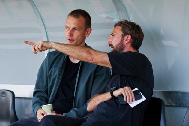 Managing Director Sport Ole Kittner SC Preussen Muenster and Managing Director Thomas Hengen 1 FC Kaiserslautern talk together, 2 Bundesliga, Preußen Münster vs 1 FC Kaiserslautern, Preußenstadion on August 24, 2024 in Münster, Germany Photo by Marco Steinbrenner DeFodi Images Managing Director Sport Ole Kittner SC Preussen Muenster and Managing Director Thomas Hengen 1 FC Kaiserslautern talk together, 2 Bundesliga, Preußen Münster vs 1 FC Kaiserslautern, Preußenstadion, August 24, 2024 in Münster, Germany Photo by Marco Steinbrenner DeFodi Images DFB DFL REGULATIONS PROHIBIT ANY USE OF PHOTOGRAPHS AS IMAGE SEQUENCES AND OR QUASI VIDEO Defodi 700 scp fcK 20240824 018 Defodi-700 DFB DFL REGULATIONS PROHIBIT ANY USE OF PHOTOGRAPHS AS IMAGE SEQUENCES AND OR QUASI-VIDEO.