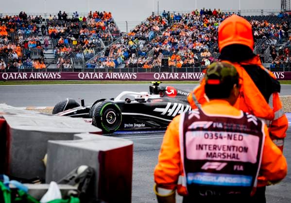 ZANDVOORT - Nico Hulkenberg (Haas F1 Team) crashes during the third free practice session prior to the Dutch F1 Grand Prix at the Zandvoort Circuit. ANP SEM VAN DER WAL xVIxANPxSportx xxANPxIVx 506613807 originalFilename: 506613807.jpg