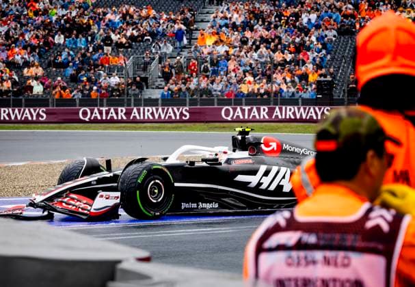 ZANDVOORT - Nico Hulkenberg (Haas F1 Team) crashes during the third free practice session prior to the Dutch F1 Grand Prix at the Zandvoort Circuit. ANP SEM VAN DER WAL xVIxANPxSportx xxANPxIVx 506613827 originalFilename: 506613827.jpg