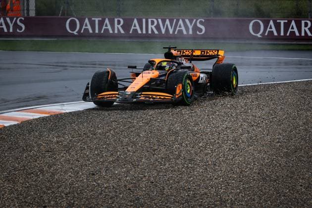 81 PIASTRI Oscar (aus), McLaren F1 Team MCL38, action during the Formula 1 Heineken Dutch Grand Prix 2024, 15th round of the 2024 Formula One World Championship, WM, Weltmeisterschaft from August 23 to 25, 2024 on the Circuit Zandvoort, in Zandvoort, Netherlands - F1 - DUTCH GRAND PRIX 2024 DPPI Panoramic  240824_R15_OLANDA_DP_AV6_8731